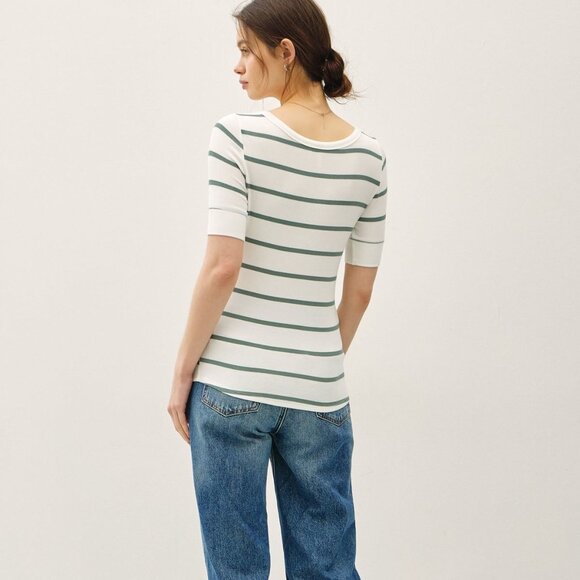 Women's Ivory and Teal Short Sleeve T-shirt Be Cool Size Medium NWT - Picture 3 of 3